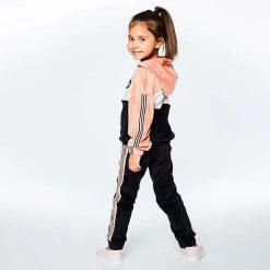 Deux Par Deux Colorblock Velvet Hooded Top -Deux par Deux Shop unnamed file 697